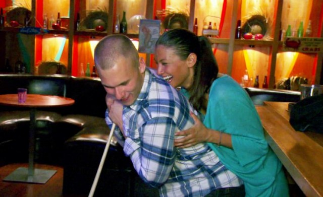 avery-and-johnny-real-world-portland-bar